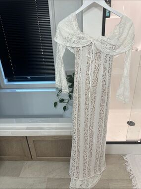 Amazon White Lace Off-Shoulder Maxi Robe with Tie Front